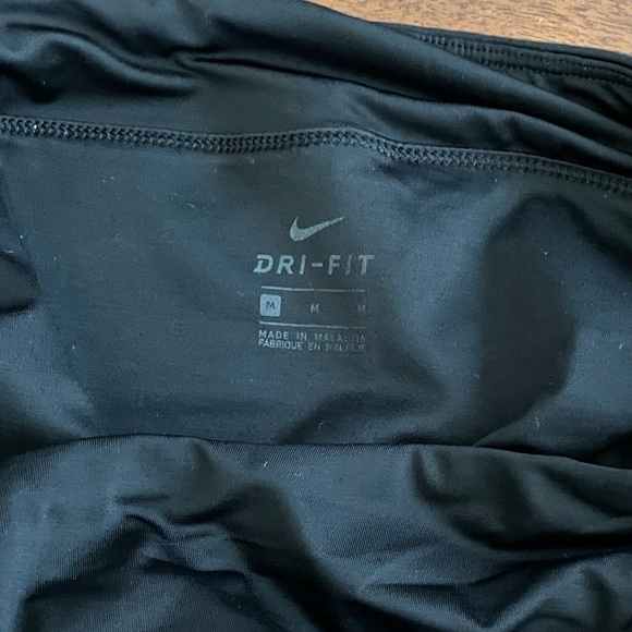 Nike running shorts - Picture 5 of 5